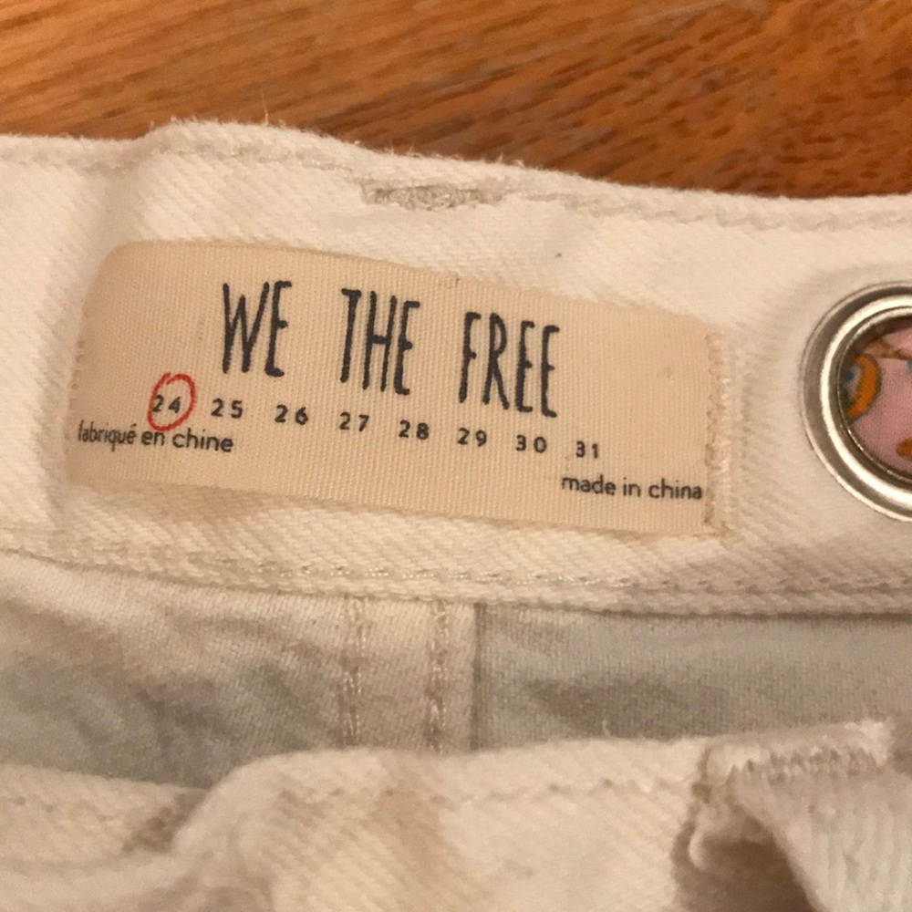 Last chance this week-Free People White cutoff sashed denim shorts - Picture 4 of 4